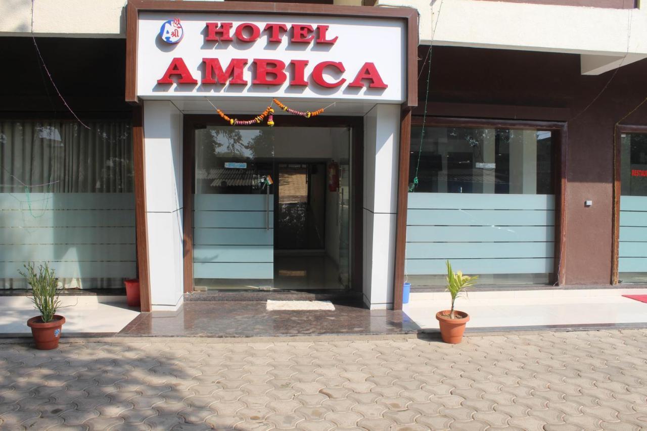 Hotel Ambica Daman Buitenkant foto